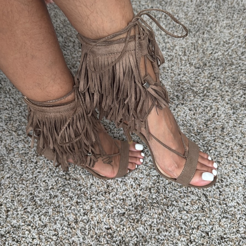 Fringe open toe heels - Picture 4 of 7